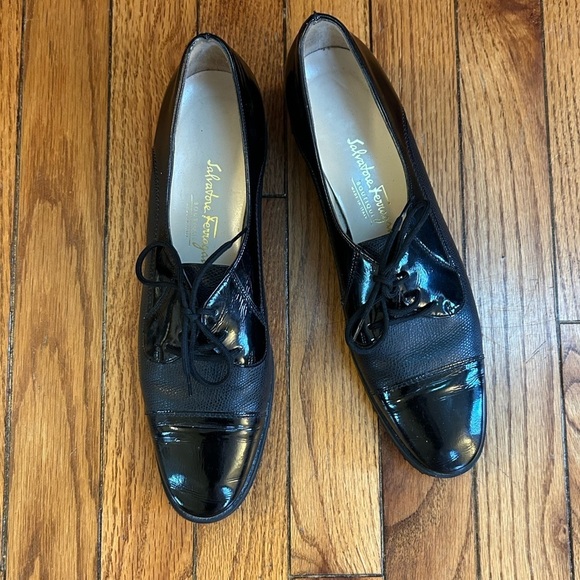 Salvatore Ferragamo Shoes - Salvatore Ferragamo lace up leather shoes, size 8.5